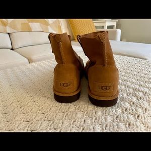 Ugg classic unlined, mini slouch boot.